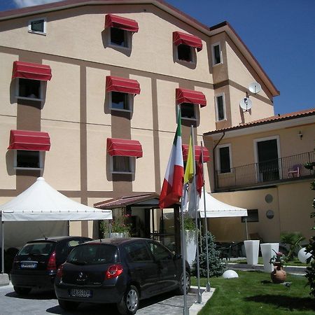 Hotel De Meis Capistrello Экстерьер фото