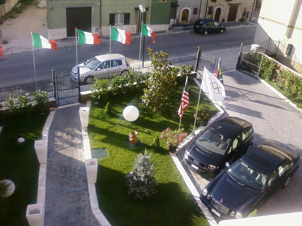 Hotel De Meis Capistrello Экстерьер фото